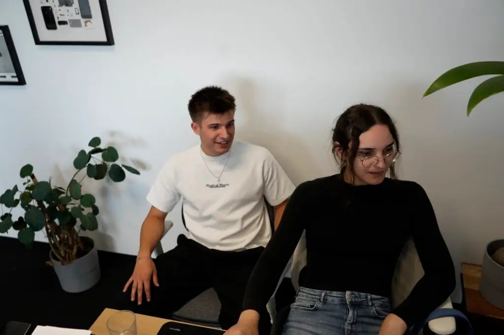 Content-Team bei der Arbeit